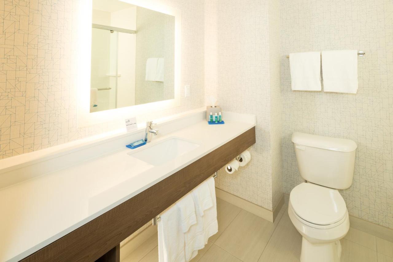 Holiday Inn Express & Suites Alpena - Downtown By Ihg מראה חיצוני תמונה