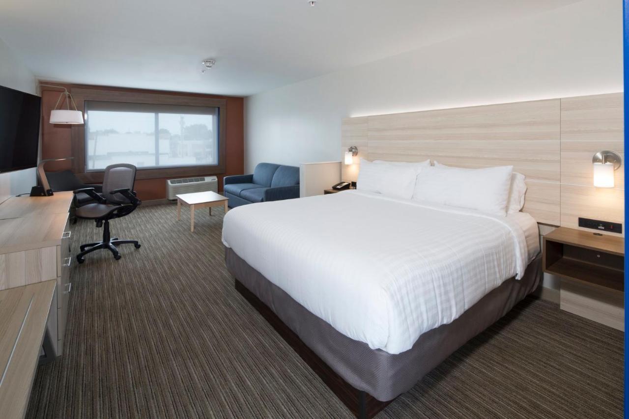 Holiday Inn Express & Suites Alpena - Downtown By Ihg מראה חיצוני תמונה
