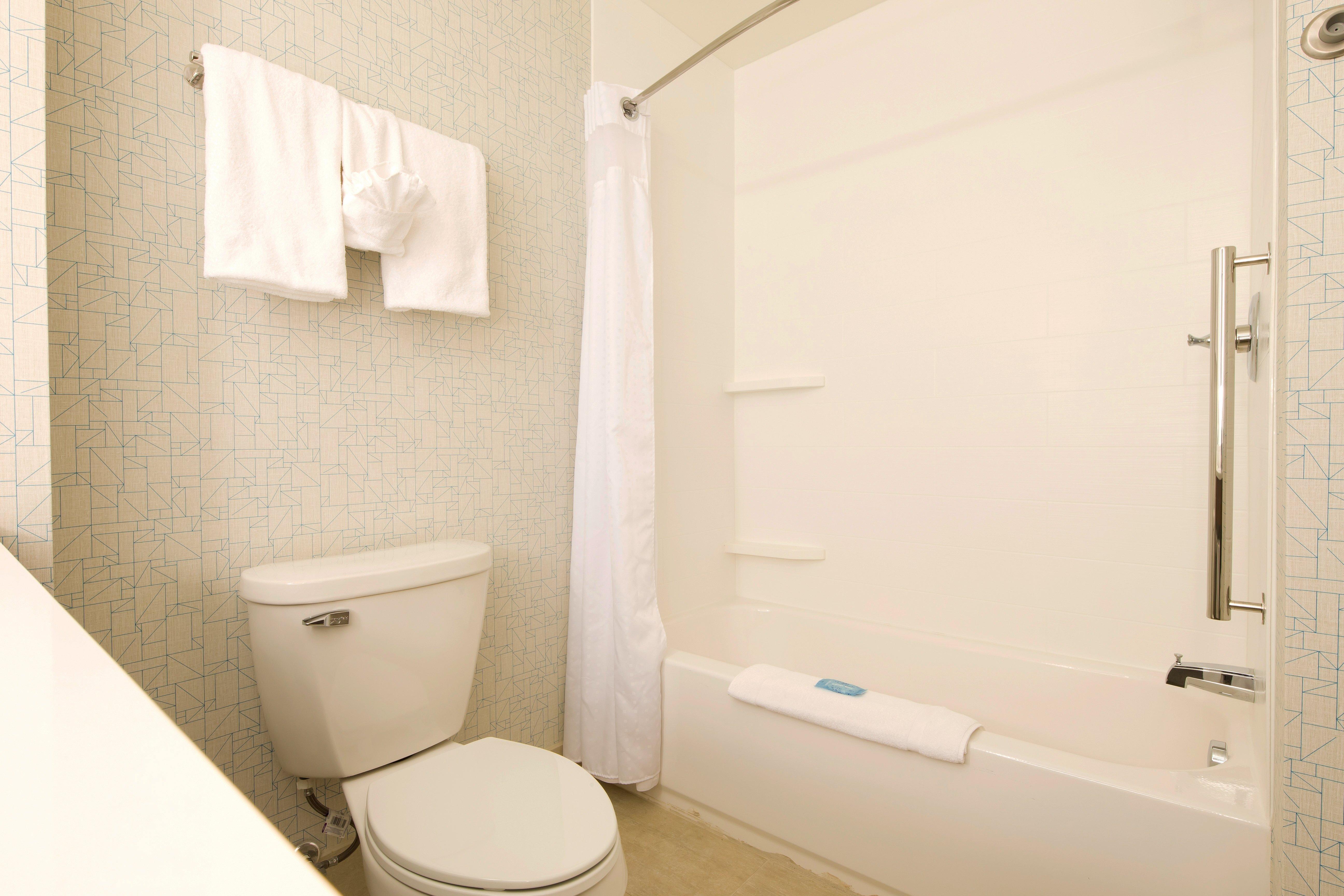 Holiday Inn Express & Suites Alpena - Downtown By Ihg מראה חיצוני תמונה